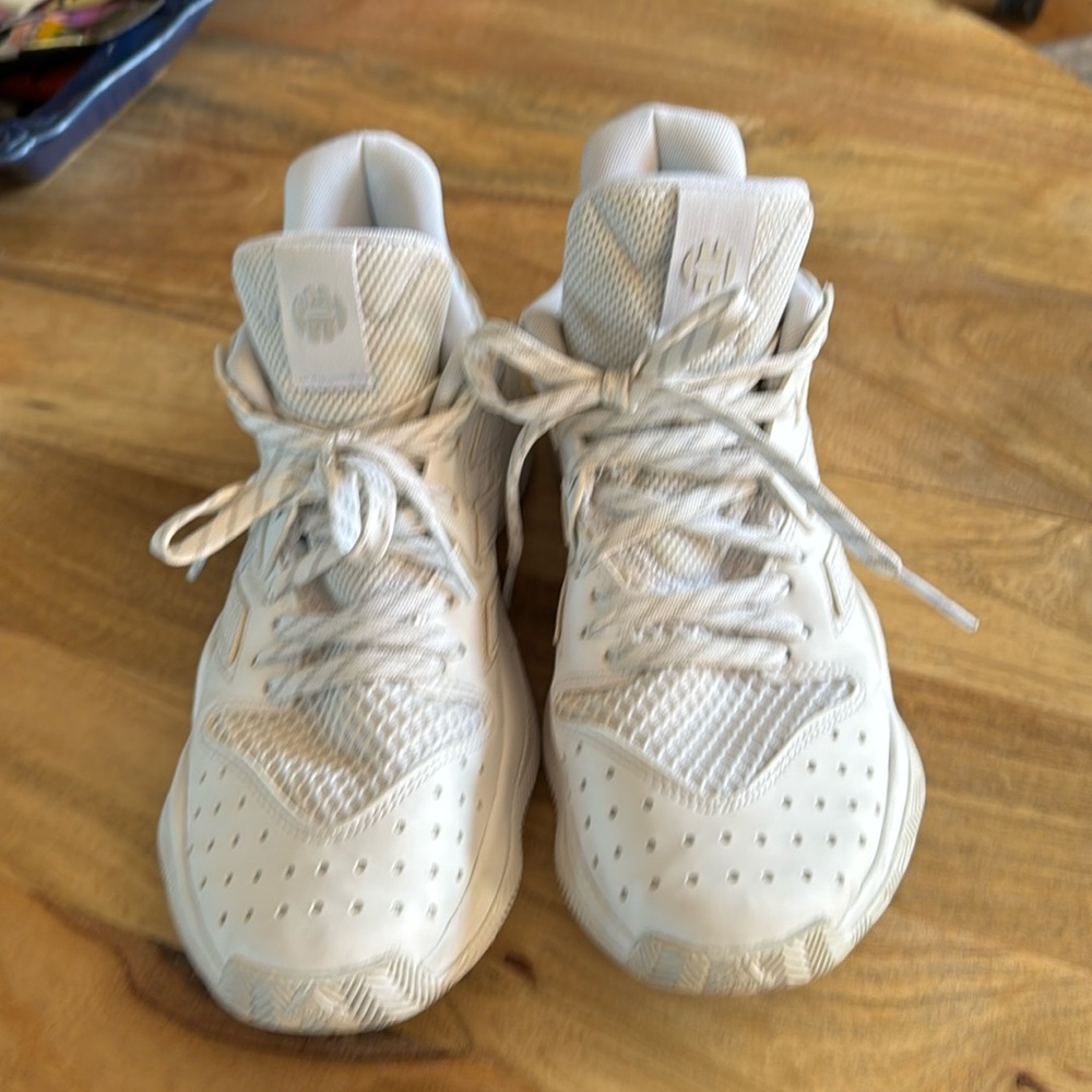 James Harden Adidas Stepback Basketball shoes / sneakersSize 8